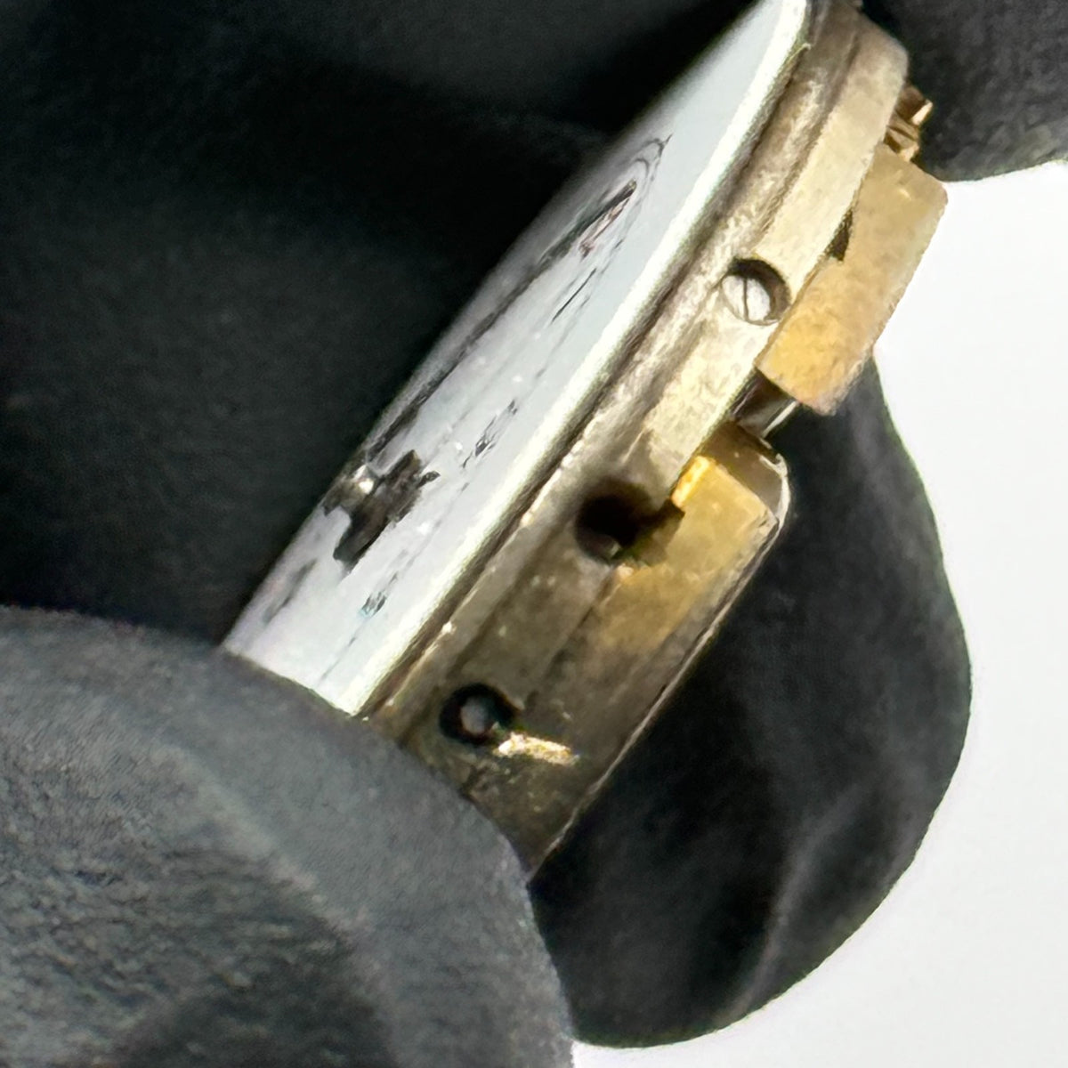 Longines 10.85N Watch Movement Red 12 B&Co 15 Jewels Manual Wind Parts 22.8mm