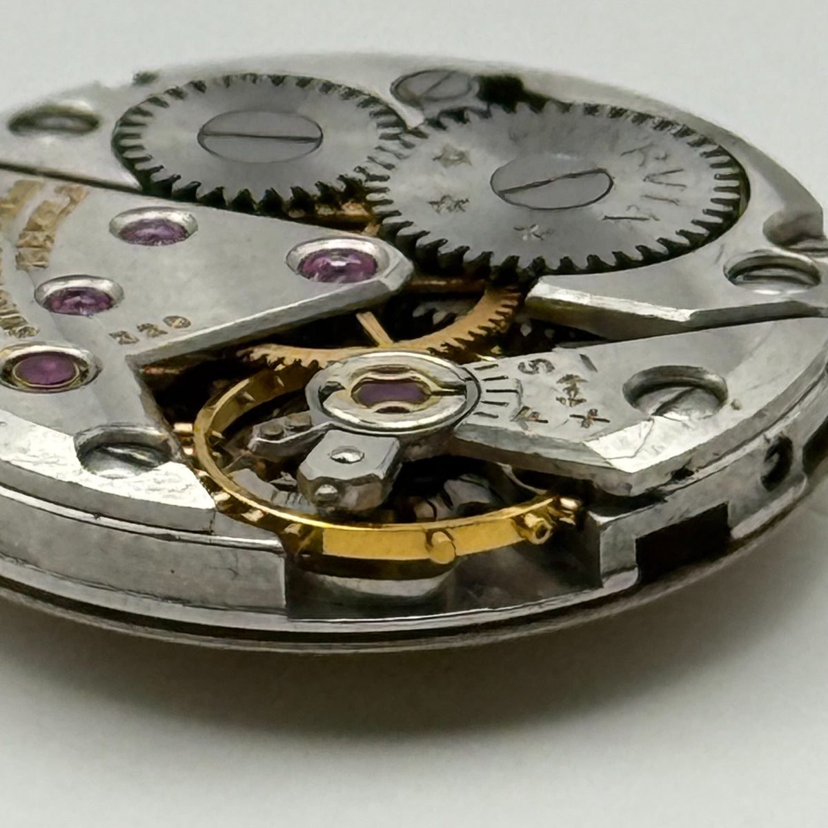 Marvin 320 Watch Movement 17 Jewels 3 ADJS Swiss Manual Wind Parts Repair 19.7mm