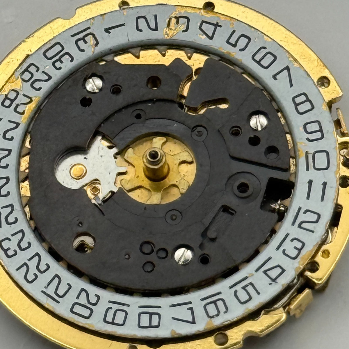 ISA 8172 Watch Movement - Quartz Date 3 Jewels - For Parts / Repair - 26.2mm