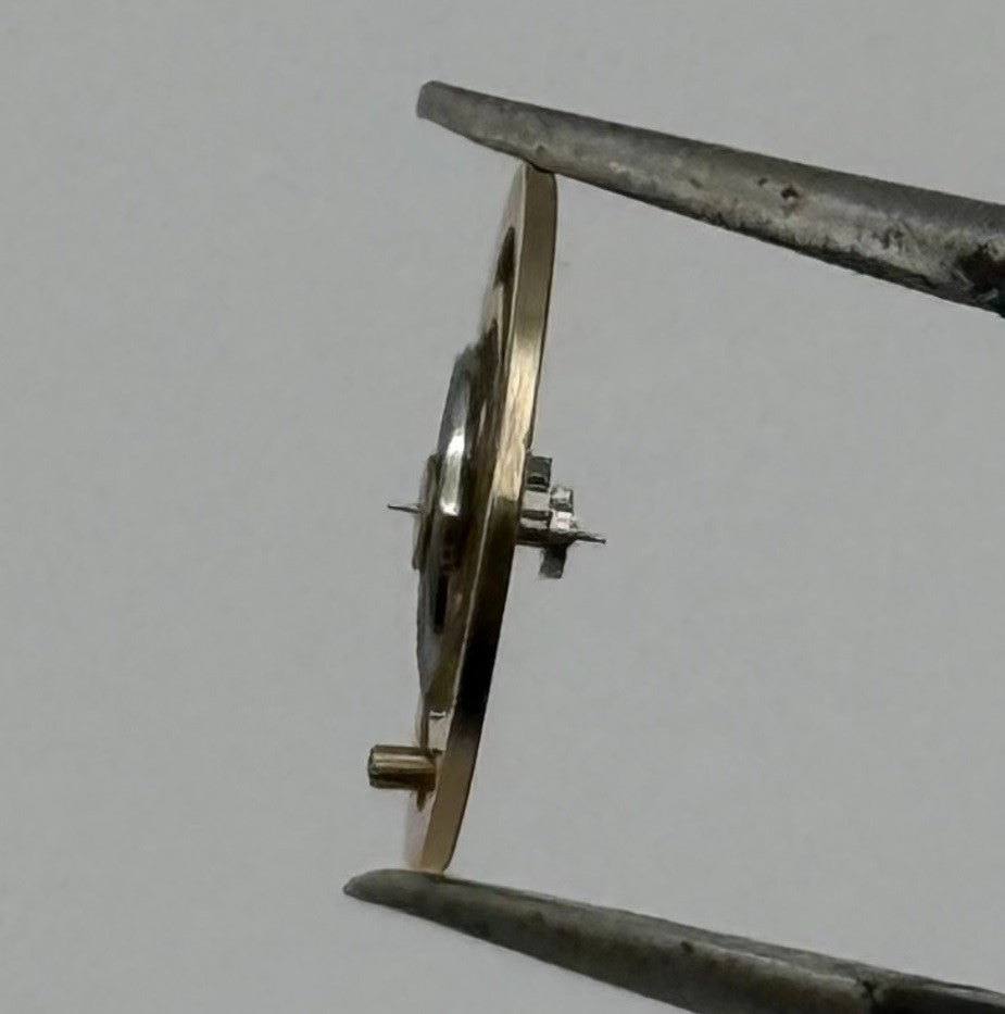 RL 7013 Balance Wheel Complete And Spring 10½’’’ 1367 Watch Movement Parts NOS