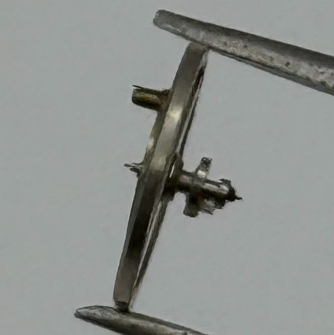 Brac 2051 Balance Wheel Complete And Spring 5¼’’’ 69 M Watch Movement Parts NOS