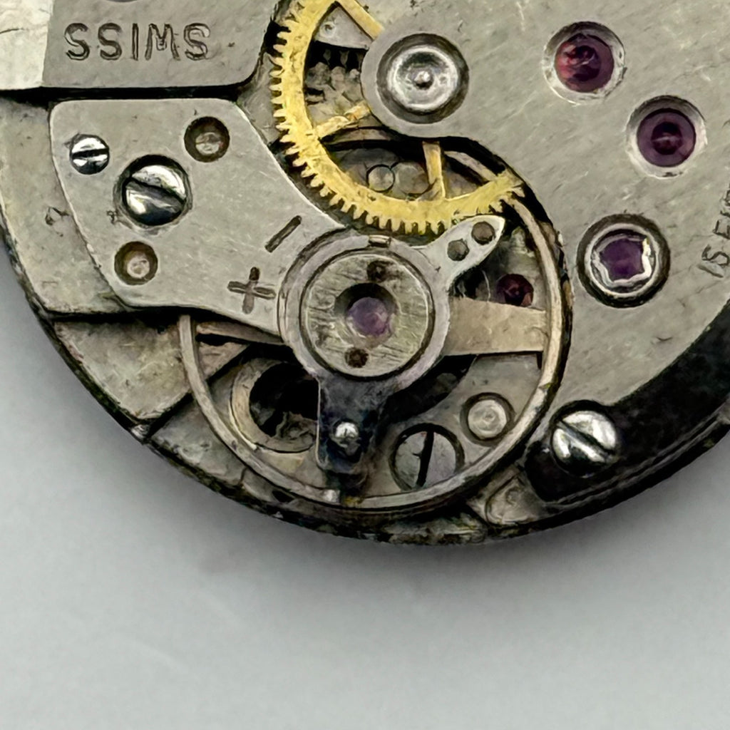 Amida 585 Watch Movement 15 Jewels Swiss Manual Wind Vintage Parts Repair 18.3mm