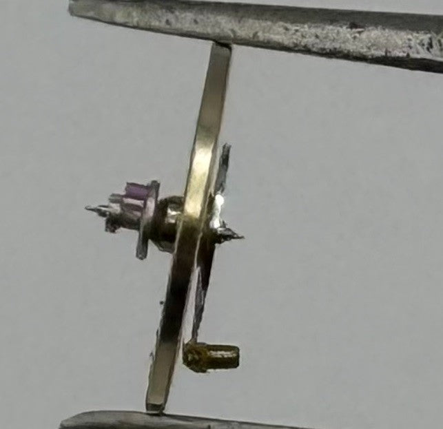 RL 9013/21 9033/21 Balance Wheel Complete And Spring Watch Movement Parts NOS