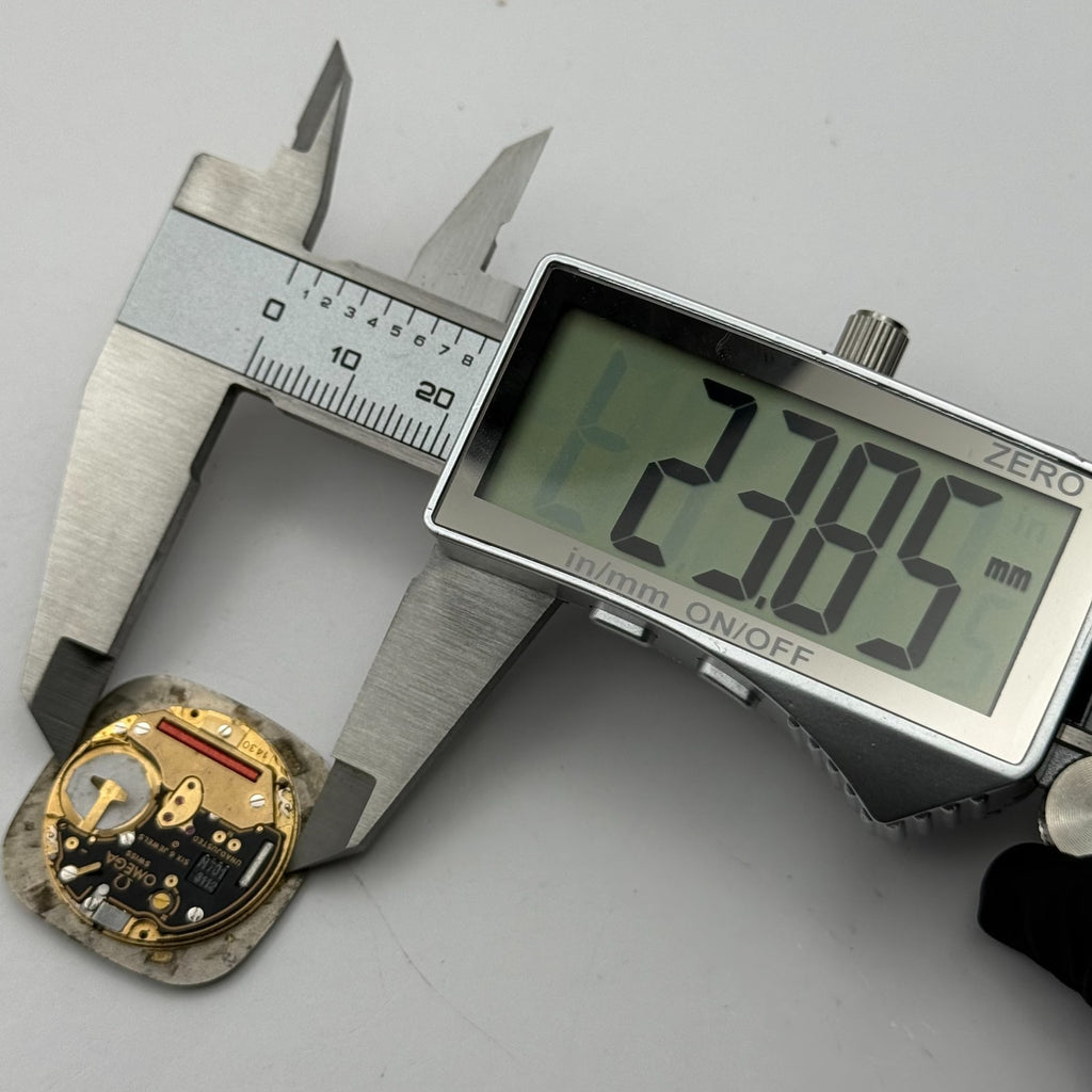 Omega 1430 Watch Movement And Dial UNTESTED Quartz Seamaster Swiss Parts 23.6mm