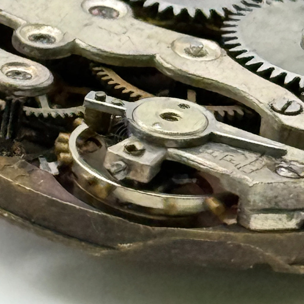 Unidentified Watch Movement Running Swiss Made Manual Wind Parts Repair 23.6mm
