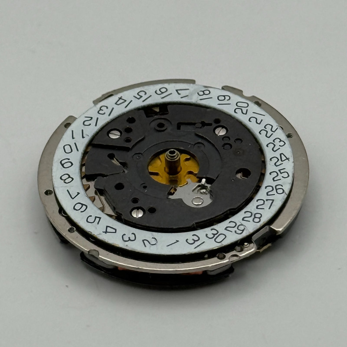 ISA 8172 Watch Movement Quartz Date 3 Jewels Swiss Vintage Parts Repair 26.1mm