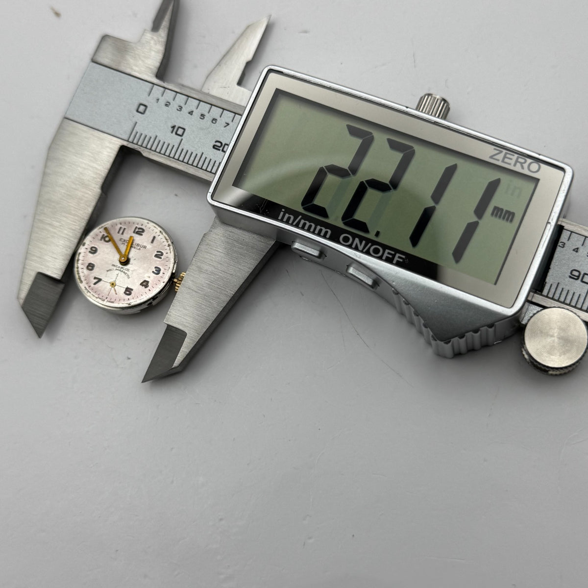 Unitas 6365N Watch Movement Running Excalibur 17 Jewel Swiss Parts Repair 19.6mm