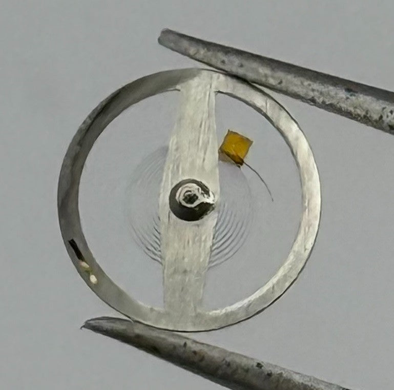RL 9013 /1 Balance Wheel Complete And Spring 8¾’’’ 5400 Watch Movement Parts NOS