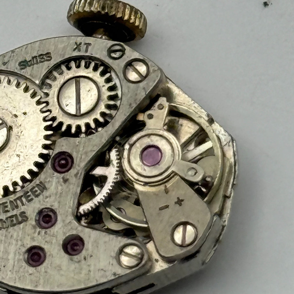 FHF ST 69-21 Watch Movement Ingersoll 17 Jewels Lever Manual Wind Parts 17.7mm