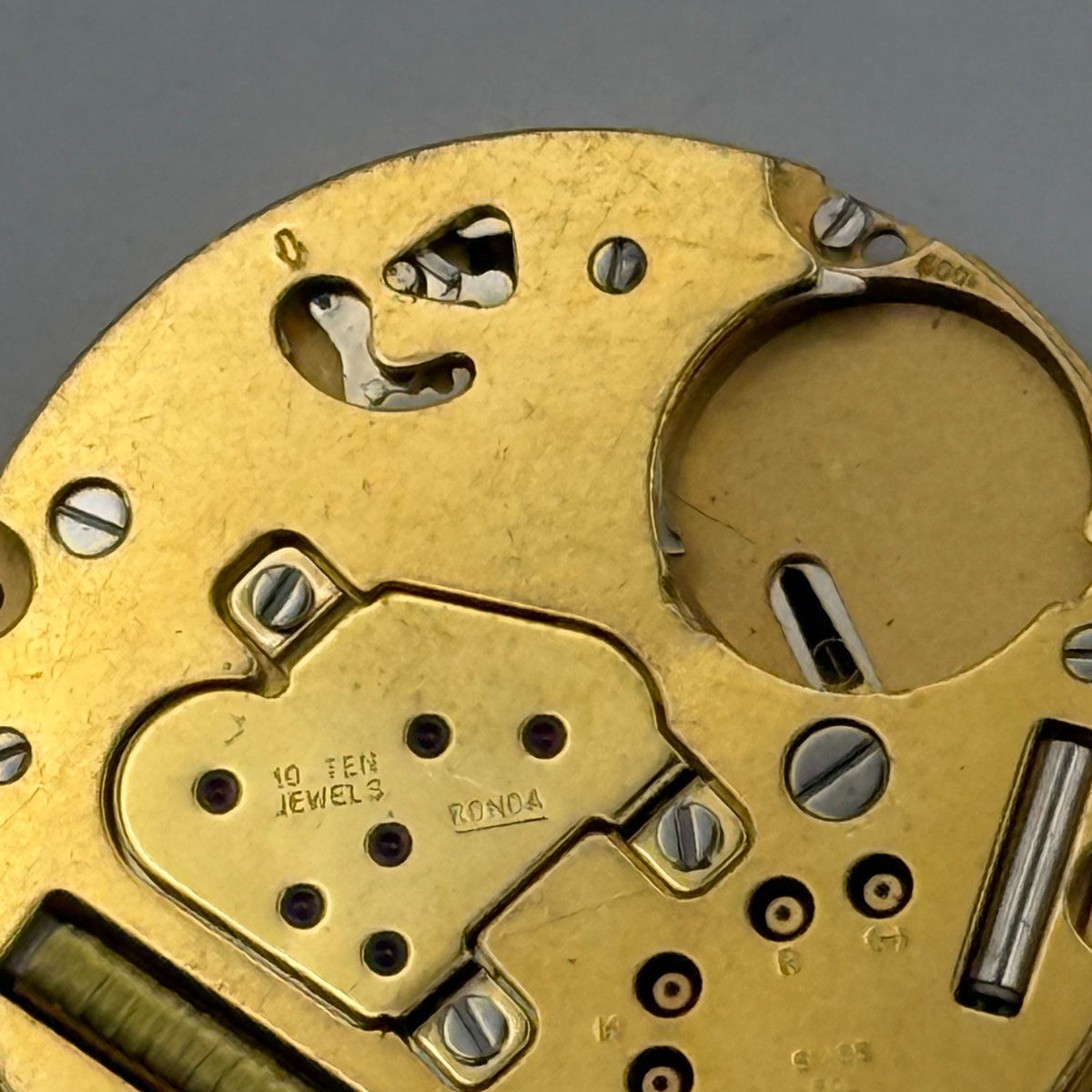 Ronda 1009 Watch Movement - Quartz Date 10 Jewels - For Parts / Repair