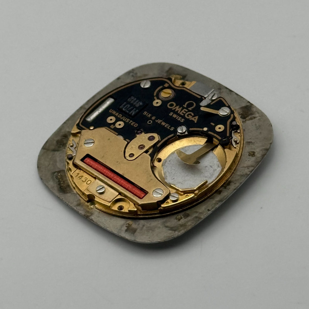 Omega 1430 Watch Movement And Dial UNTESTED Quartz Seamaster Swiss Parts 23.6mm