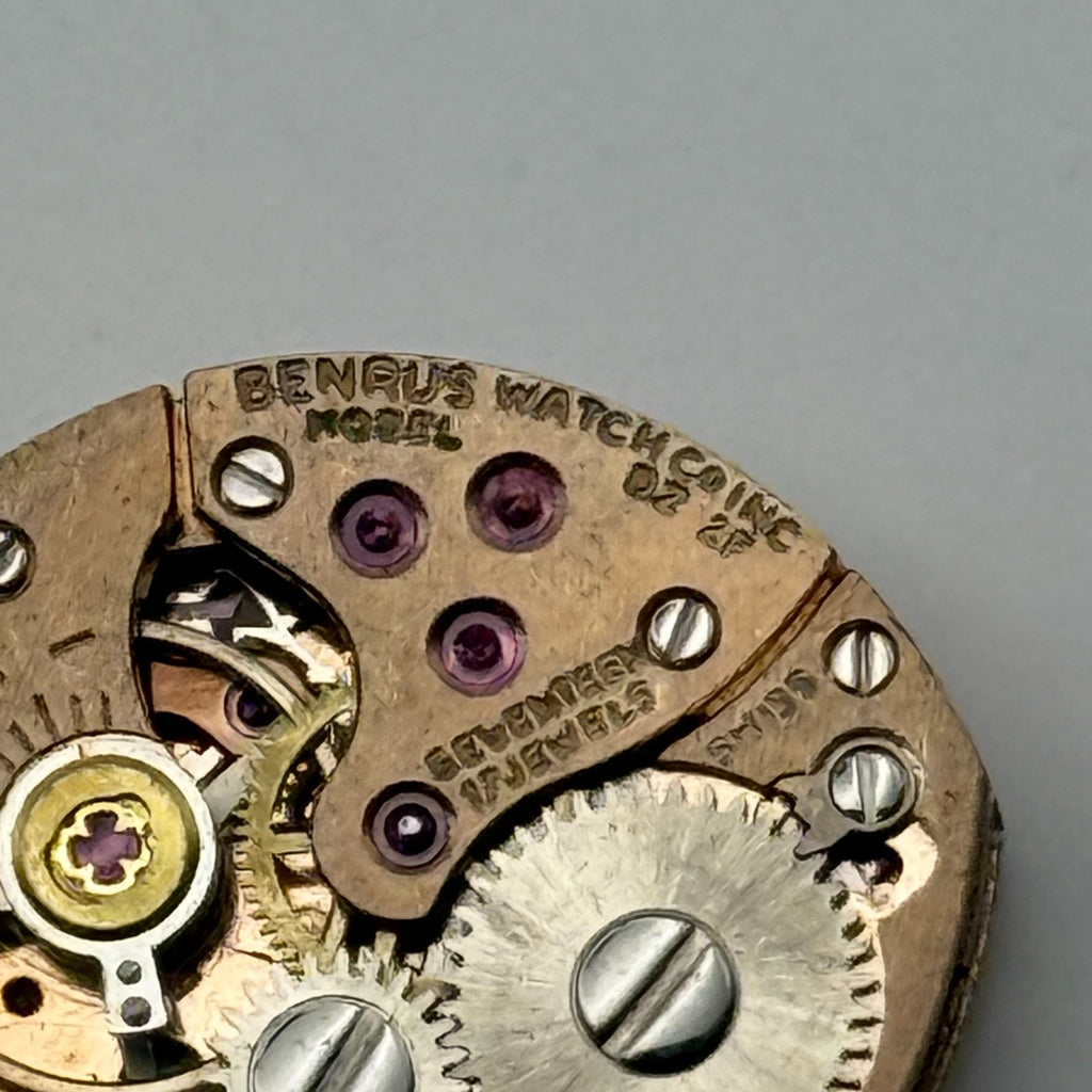 AS 1491 Watch Movement Running A. Schild Benrus DZ 2F 17 Jewels Swiss Parts 13mm