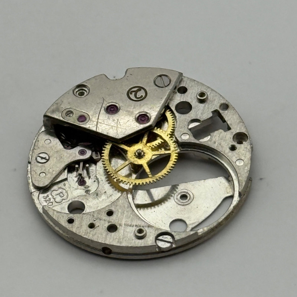 Peseux P 320 Watch Movement - For Parts / Repair - 23.6mm