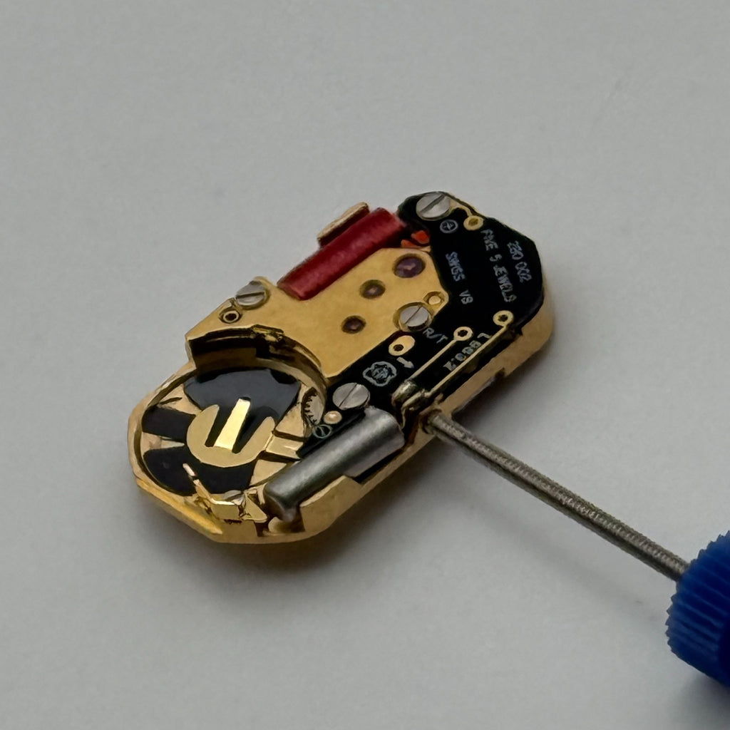 ETA 280.002 Watch Movement Quartz 5 Jewels Swiss Parts Repair Spares 8.4mm