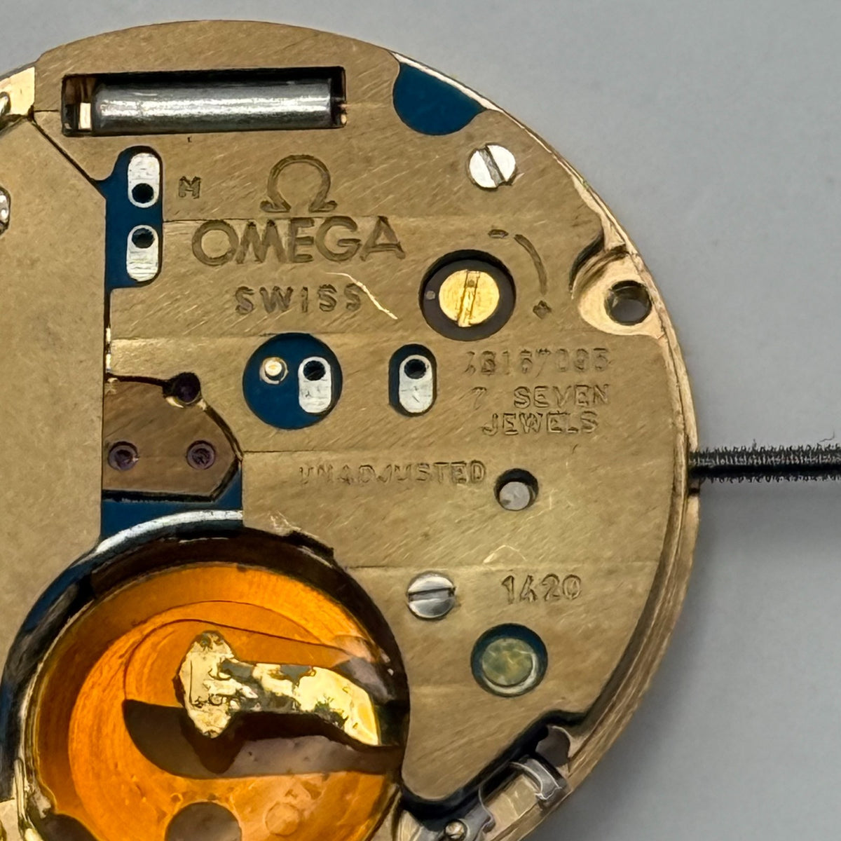 Omega 1420 Watch Movement - Running - Incomplete - For Parts / Repair - 23.9mm