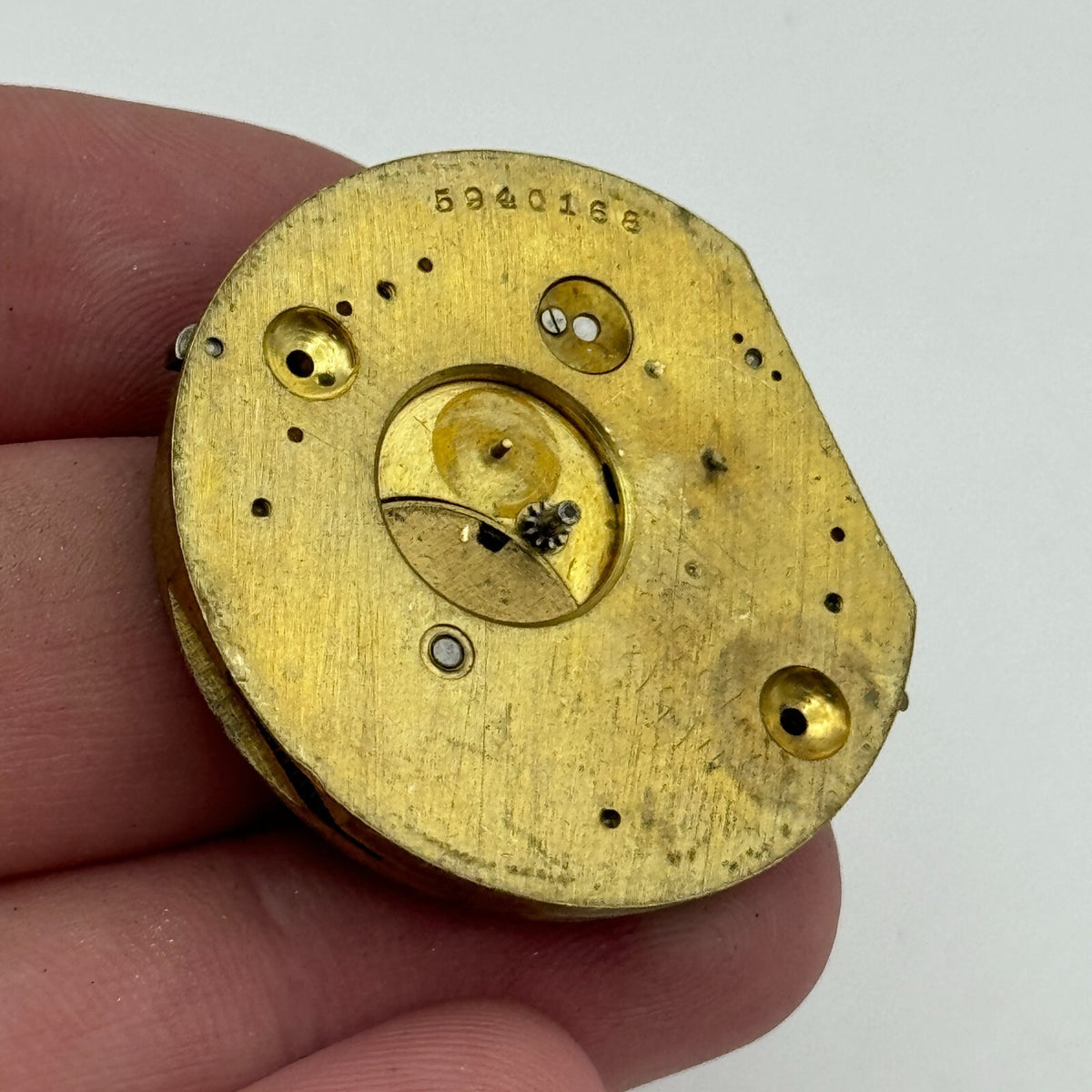 Antique Pocket Watch Movement Key Wound Parts Repair Spares 35.9mm