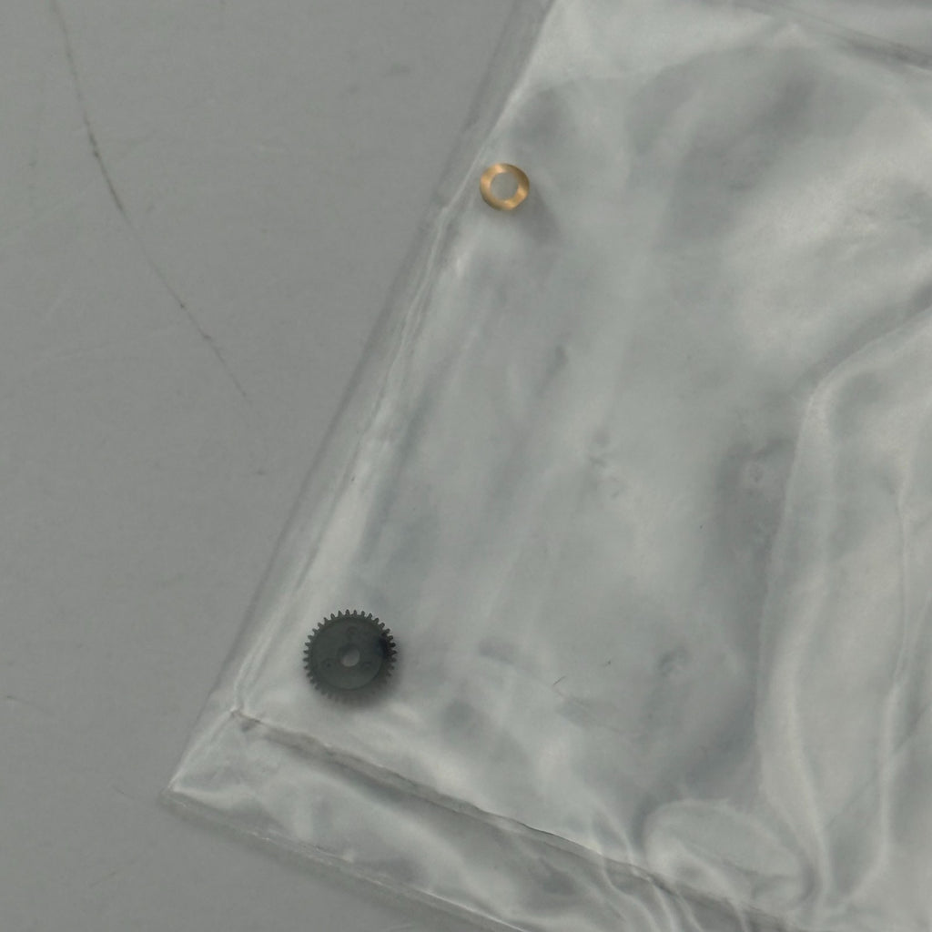 Miyota 1L22 Watch Movement Quartz Japan Untested Parts Repair Spares 15.3mm