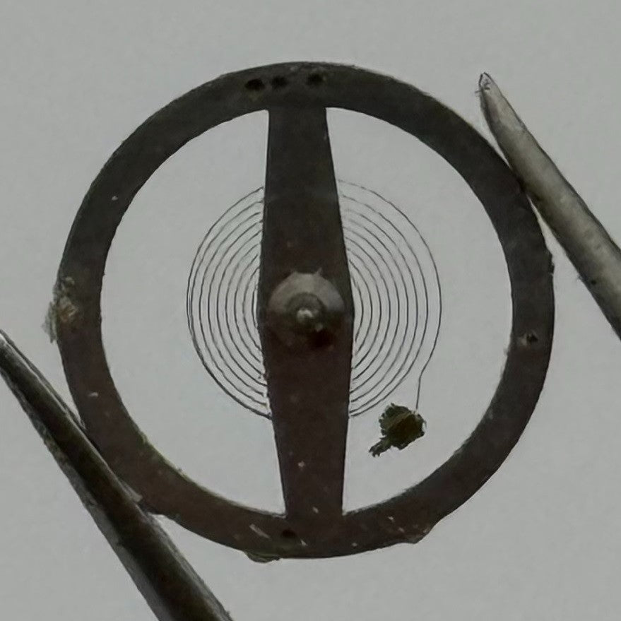 RL 1013 DOICT Balance Wheel Complete And Spring Watch Movement Parts NOS