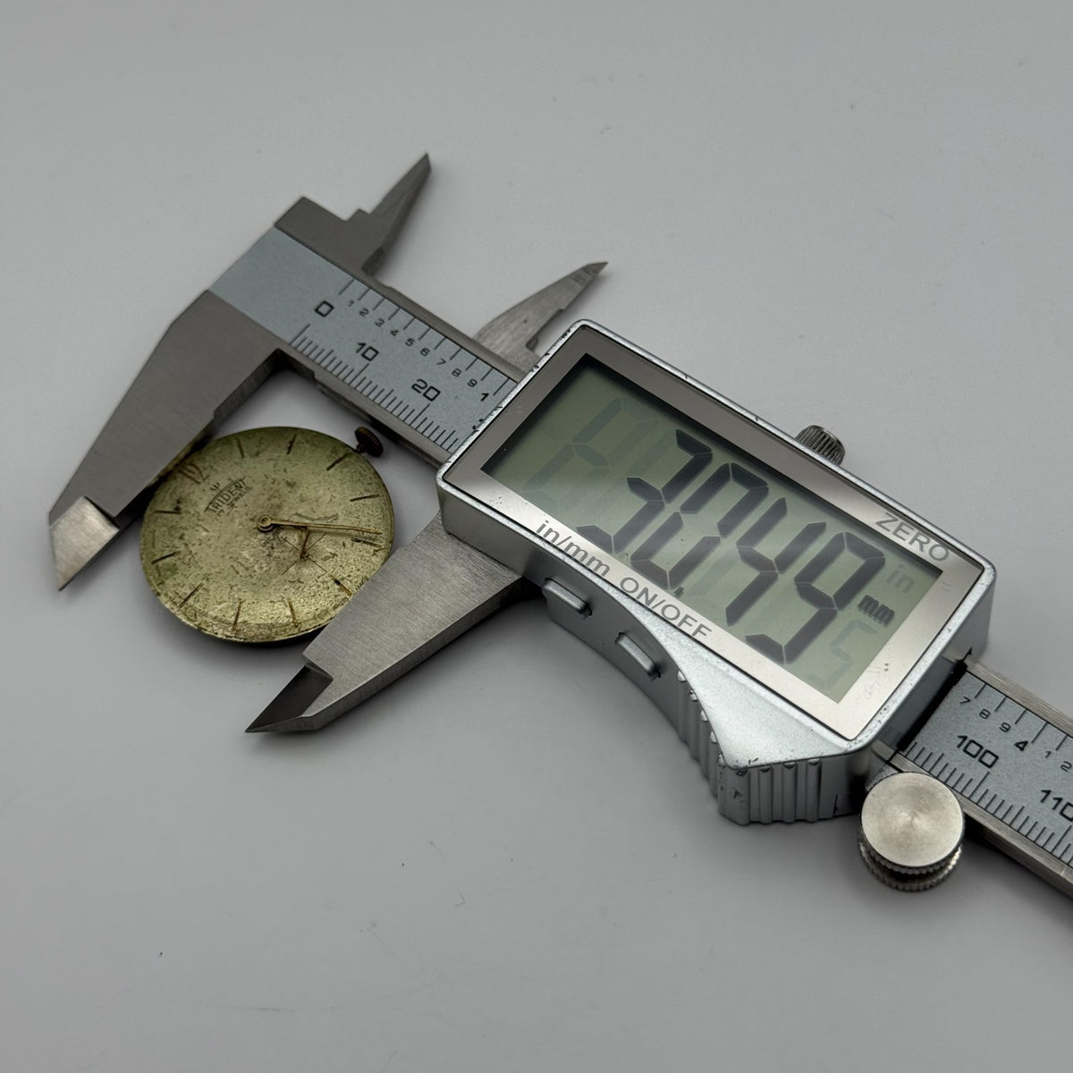 FHF 76 Watch Movement - Trident - For Parts / Repair - 23.5mm