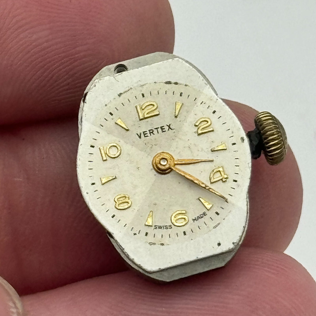 Vertex Revue 85 Watch Movement Running Manual Wind 15 Jewels Swiss Parts 12.7mm