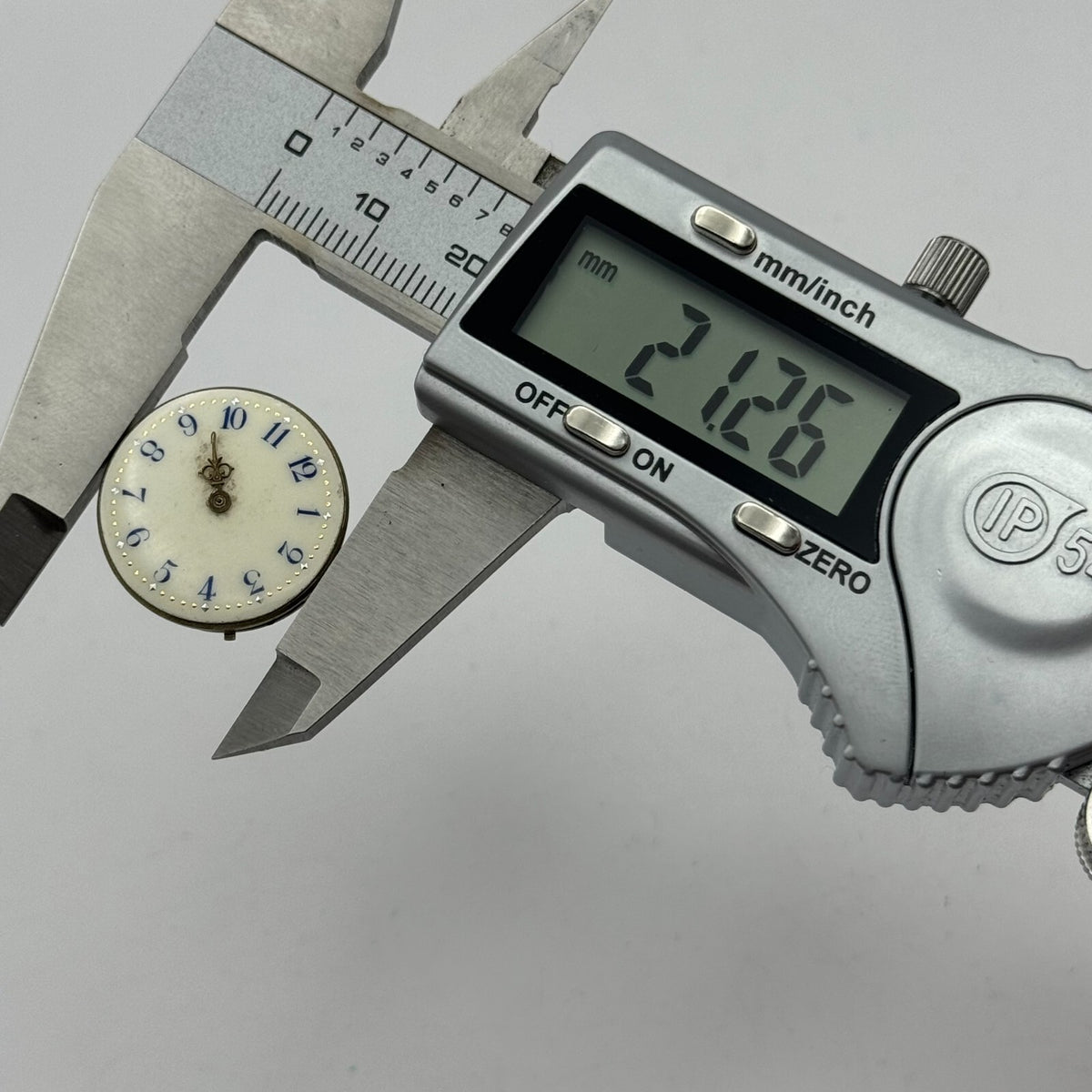 Unidentified High Grade Watch Movement - For Parts / Repair - 21.2mm