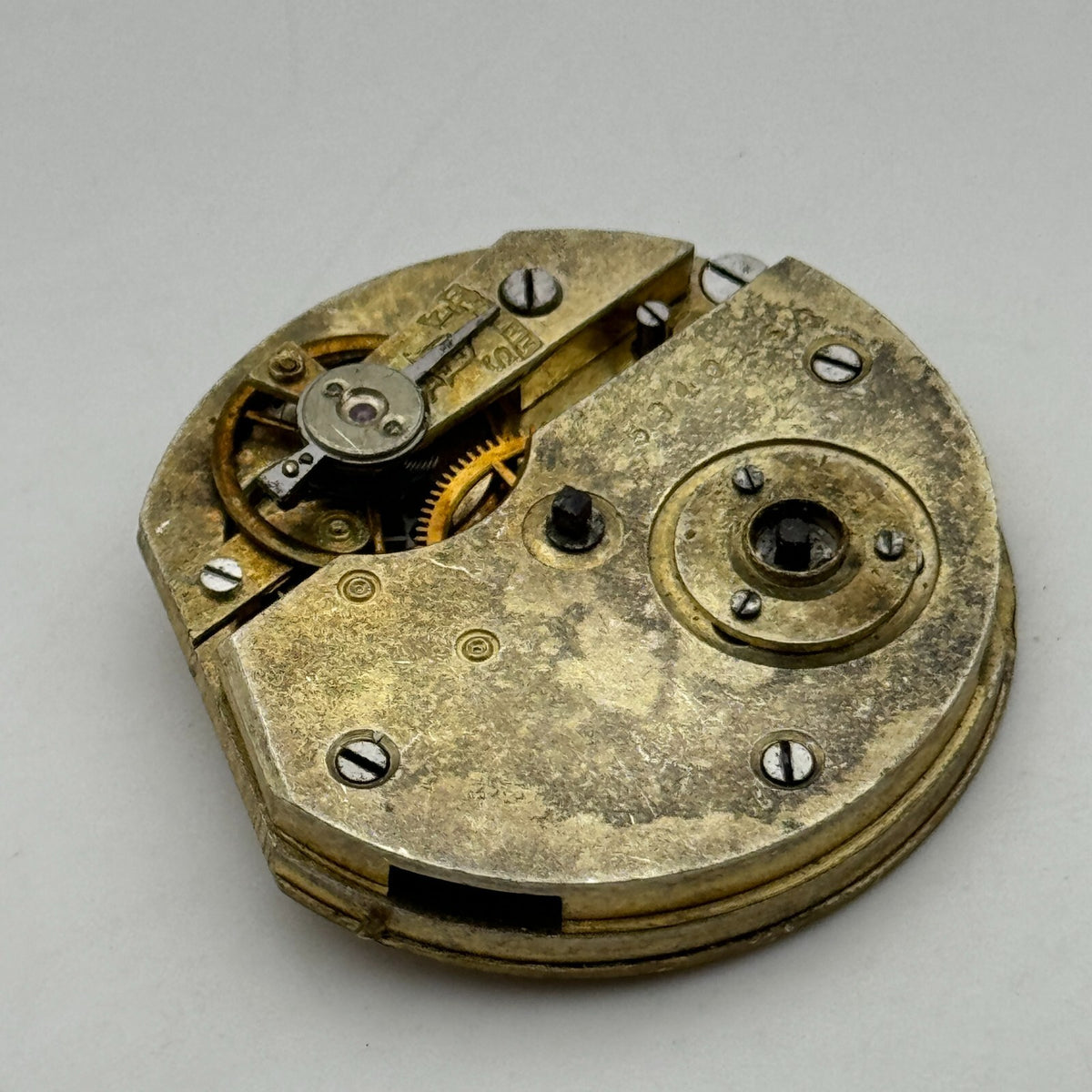 Antique Pocket Watch Movement Key Wound Parts Repair Spares 35.9mm