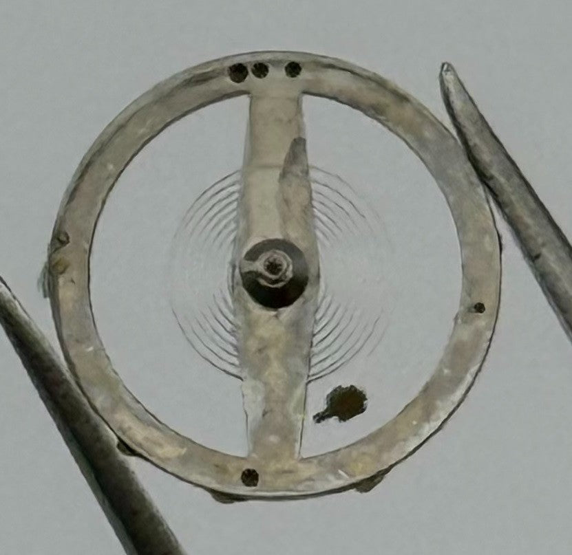 RL 1013 DOICT Balance Wheel Complete And Spring Watch Movement Parts NOS