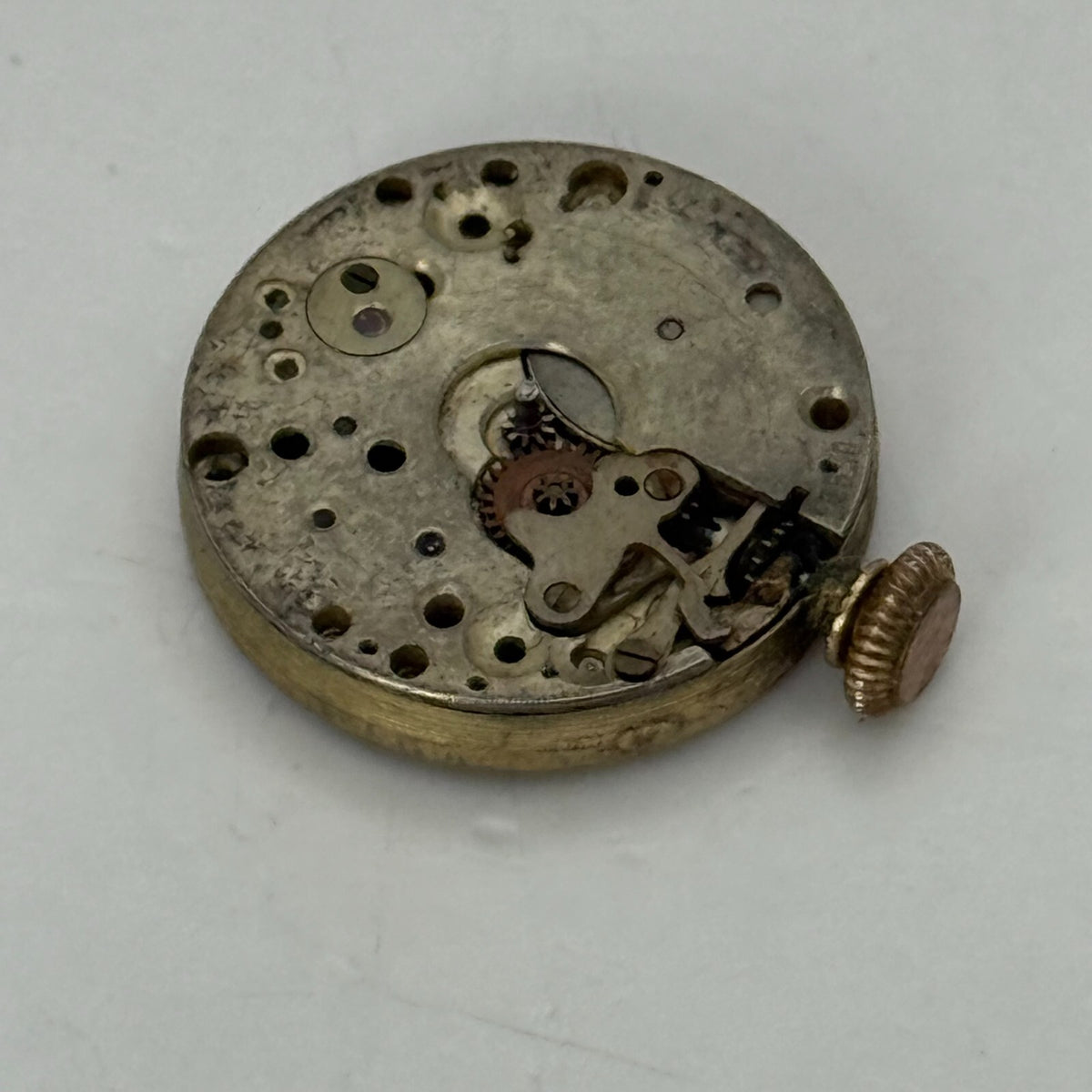Services Watch Co LTD Cal 235.10 Manual Wind Watch Movement Vintage PARTS 17.8mm