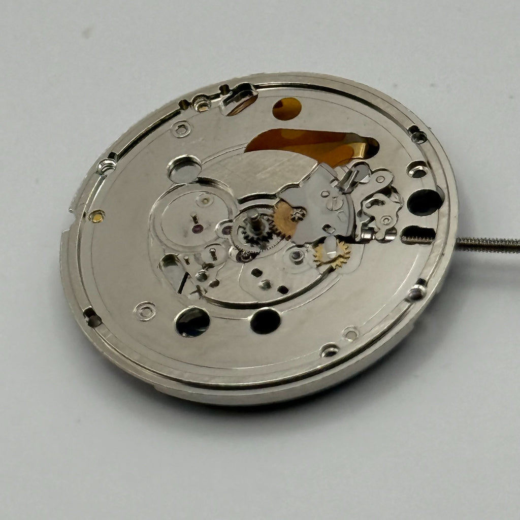 ETA 955.411 Watch Movement Running Quartz 7 Jewels Swiss Parts Repair 23.9mm