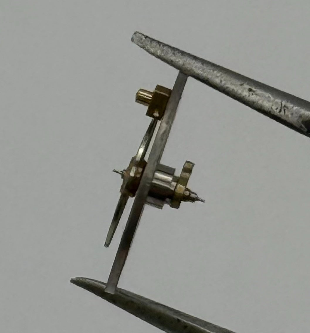 Brac 180 Balance Wheel Complete And Spring 12’’’ Pour Watch Movement Parts NOS