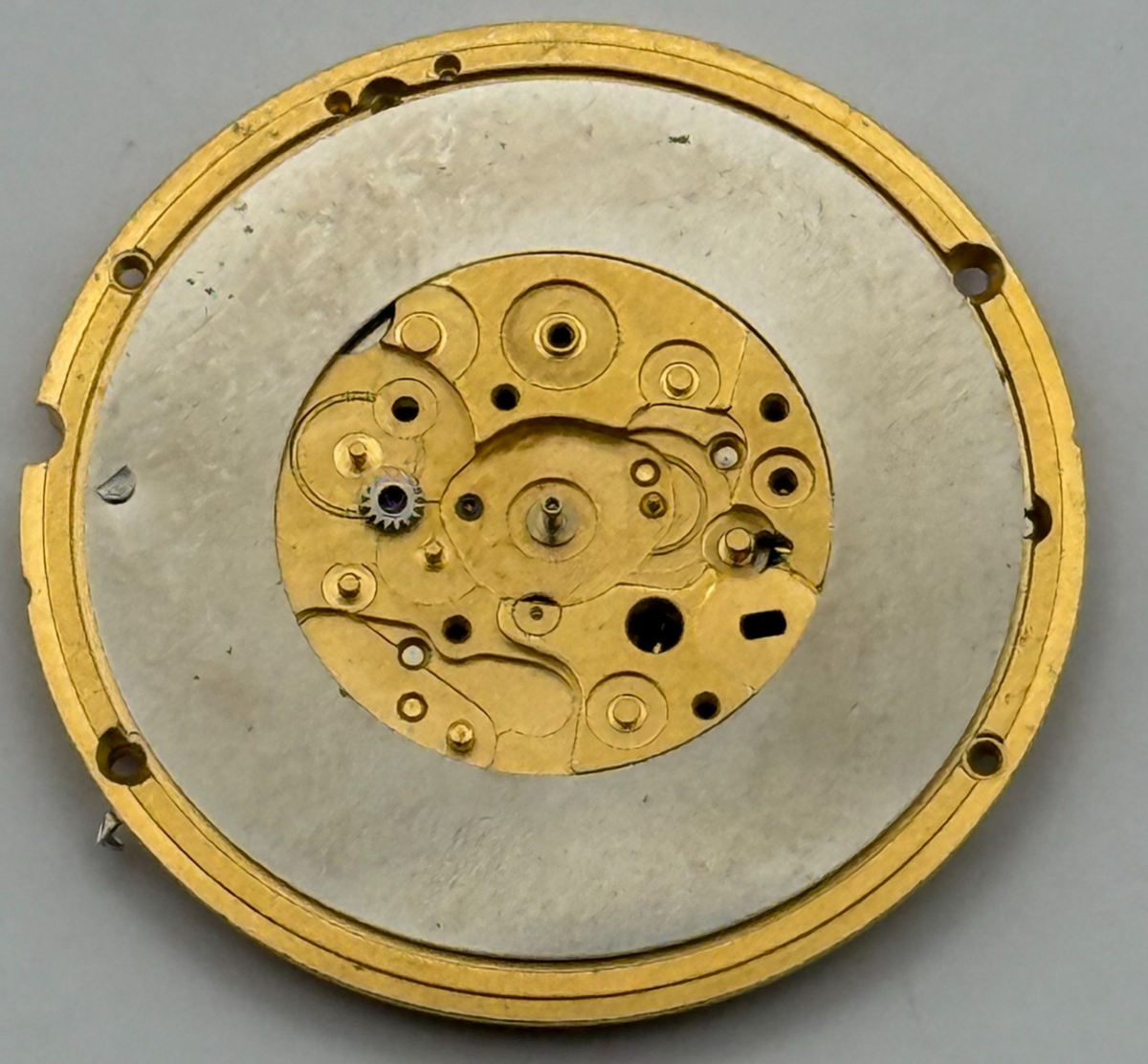 Omega 1434 Quartz Watch Movement - 6 Jewels - For Parts / Repair - 23.8mm