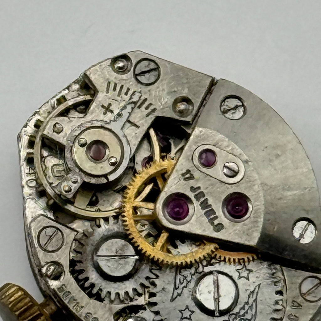 Unitas UT 540 Watch Movement Swiss Rotary 17 Jewels Parts Repair 15.2mm