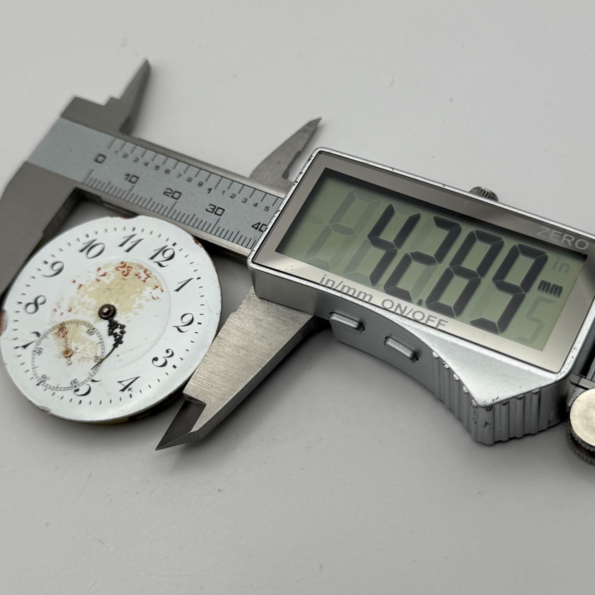 ABC Pocket Watch Movement Running Open Face 24 Hour Dial Parts Repair 40mm