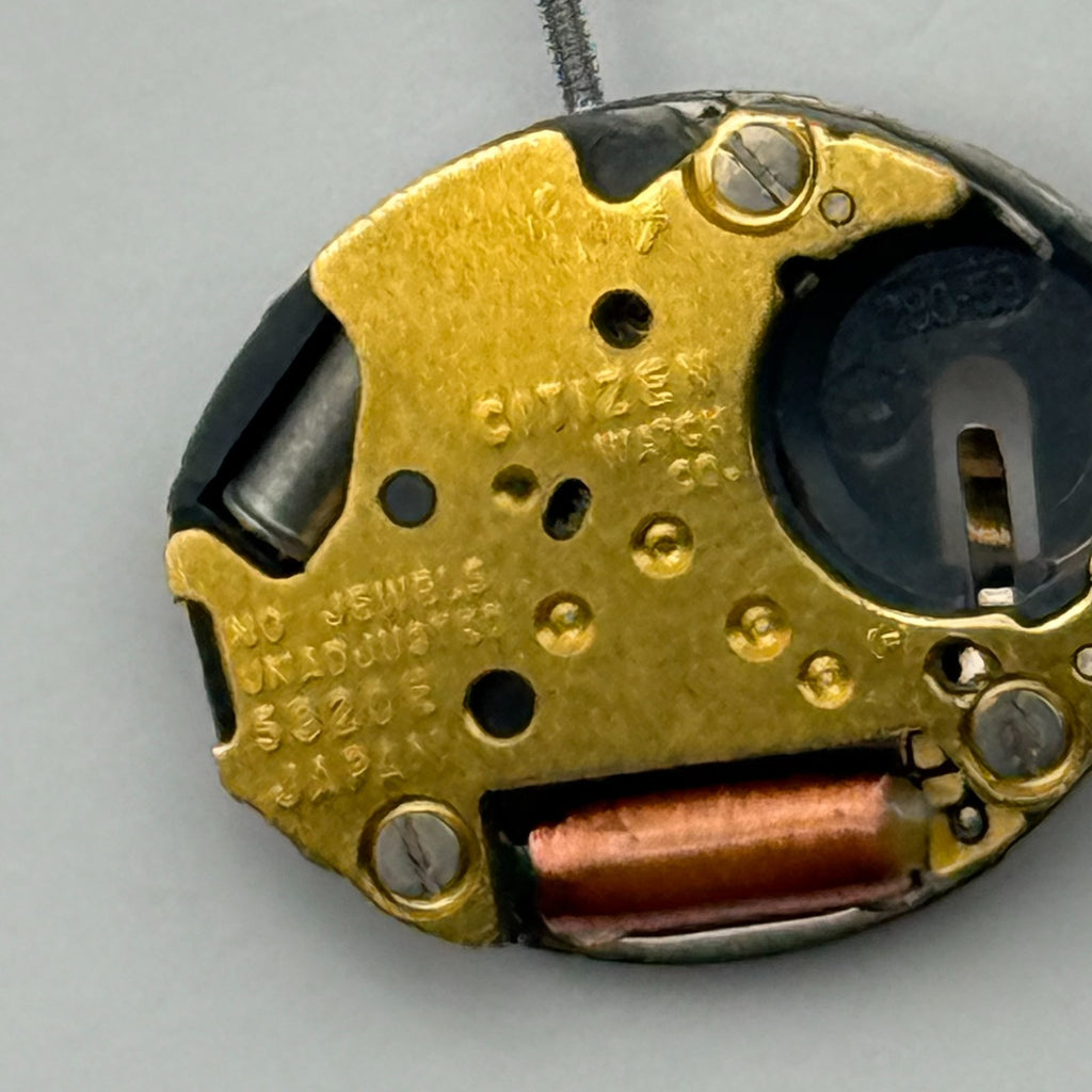 Citizen 5920E Watch Movement Quartz Japan Untested Parts Repair Spares 12.2mm