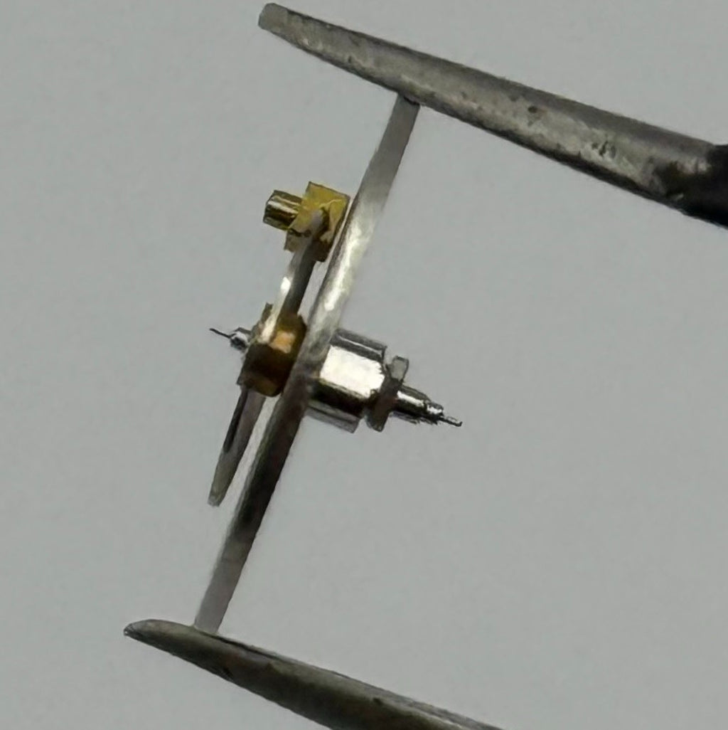 Desa 320 Balance Wheel Complete And Spring Renata 1607 Watch Movement Parts NOS
