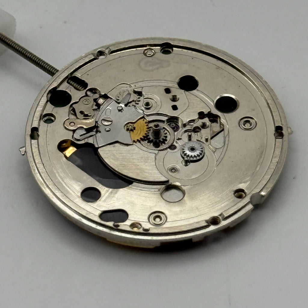 ETA 555.412 Watch Movement Running Quartz Swiss 7 Jewels Parts Repair 23.9mm