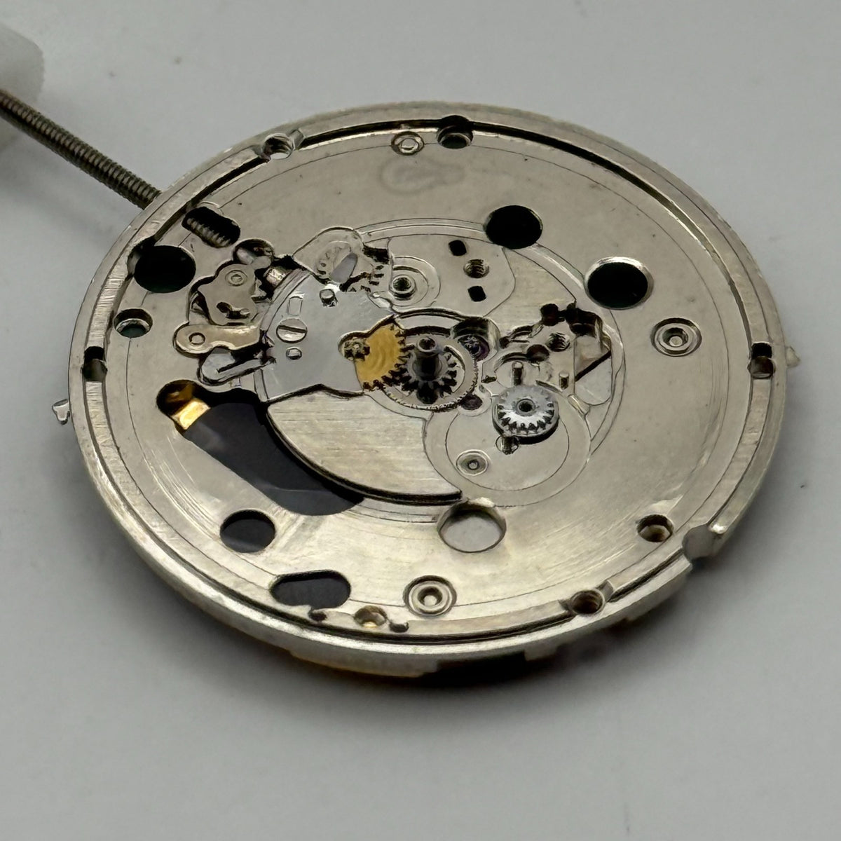 ETA 555.412 Watch Movement Running Quartz Swiss 7 Jewels Parts Repair 23.9mm