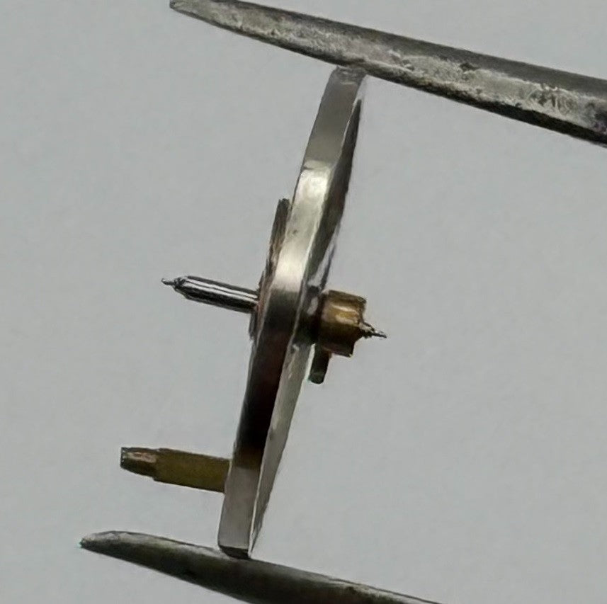 BFG 1582 Balance Wheel Complete And Spring Renata 1656 Watch Movement Parts NOS