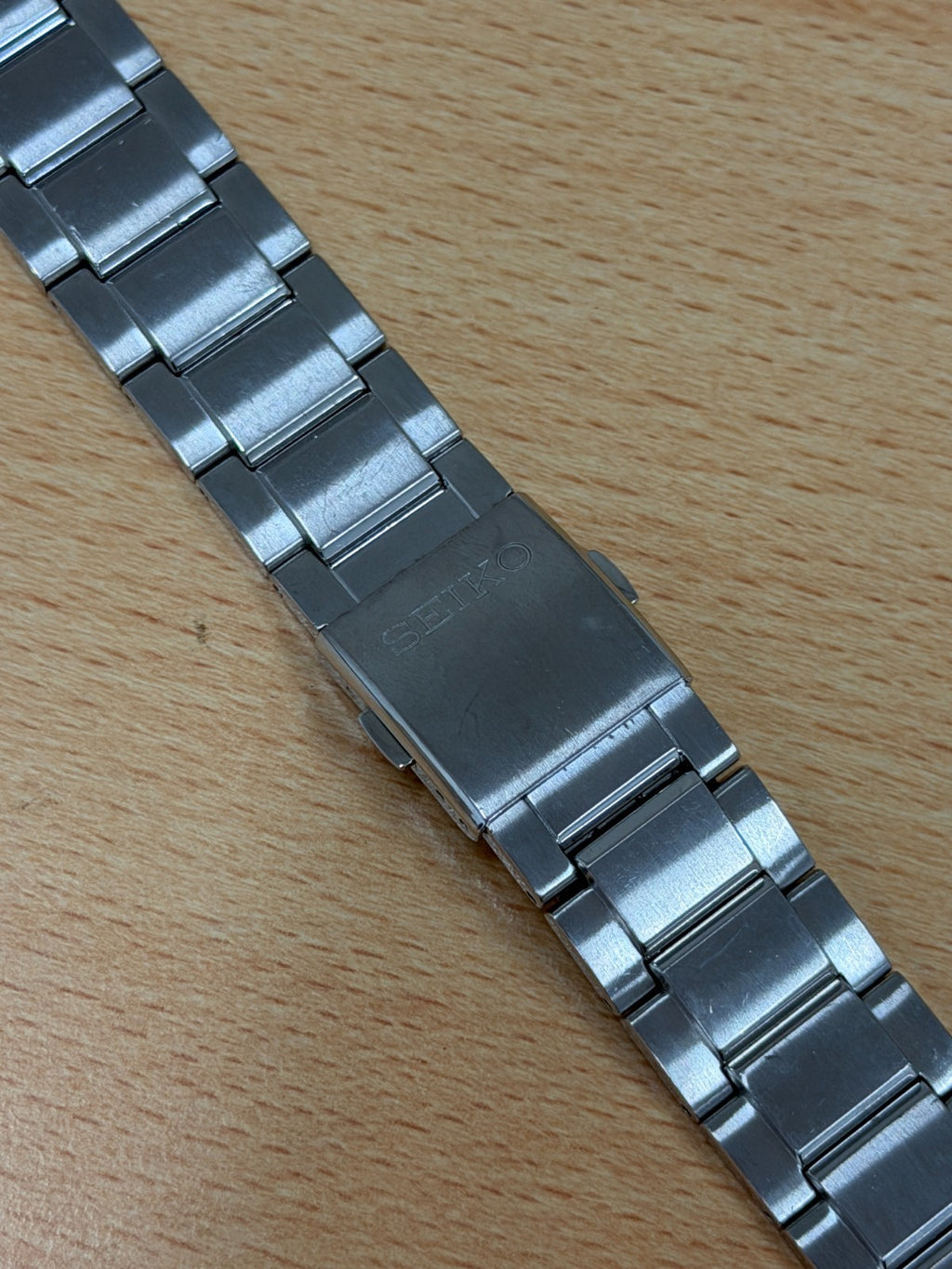 Seiko M0ES-D-I Bracelet - 754 - For 5M62 Kinetic - 20mm Ends - Stainless Steel