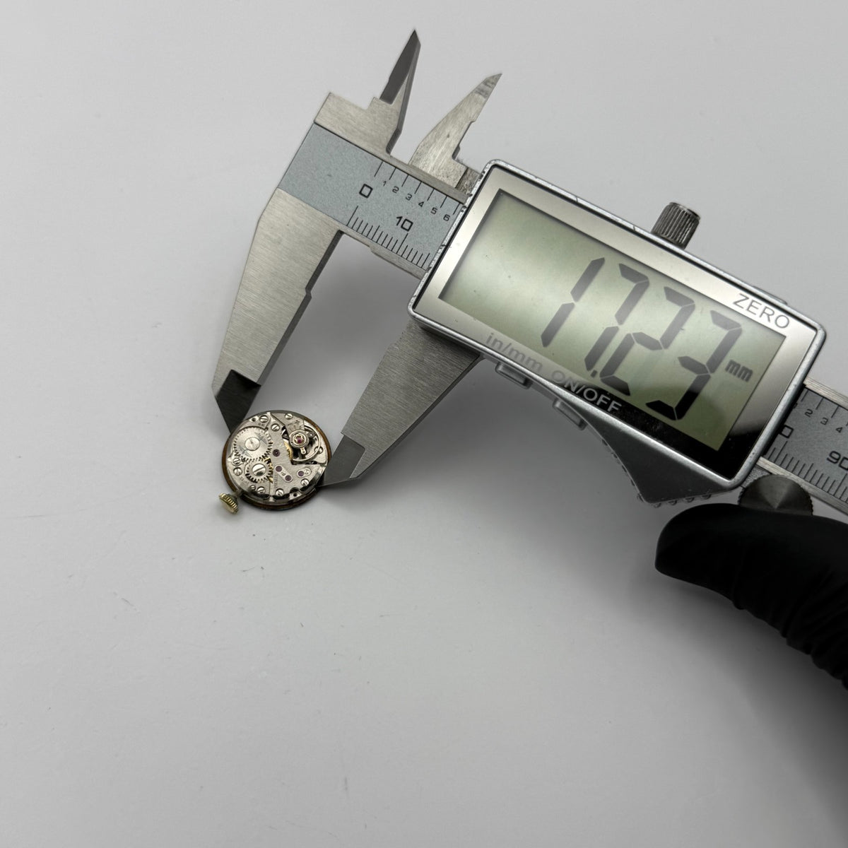 FHF 34-21 Watch Movement - Rotary Blue Dial Ladies 17.2m - For Parts / Repair