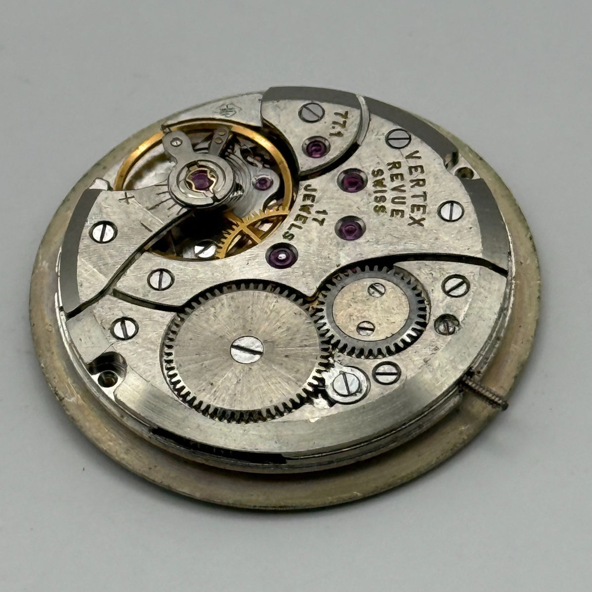 Vertex Revue 77.1 Watch Movement - 17 Jewels - For Parts / Repair - 29mm