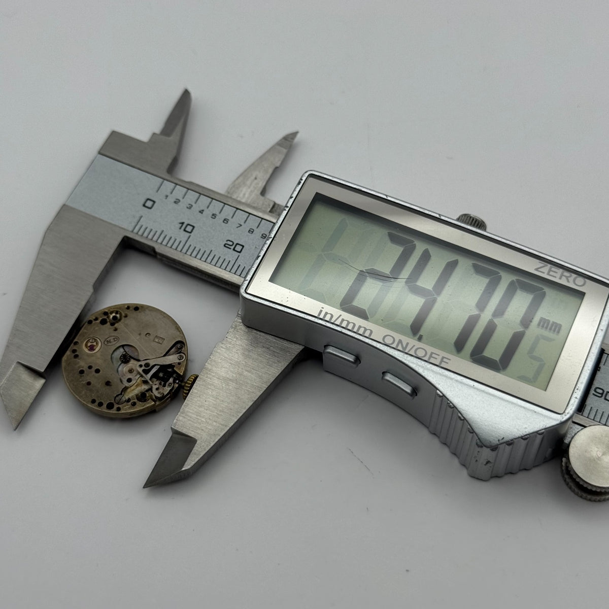 Peseux 6/240 Watch Movement - Spares - For Parts / Repair - 21.9mm
