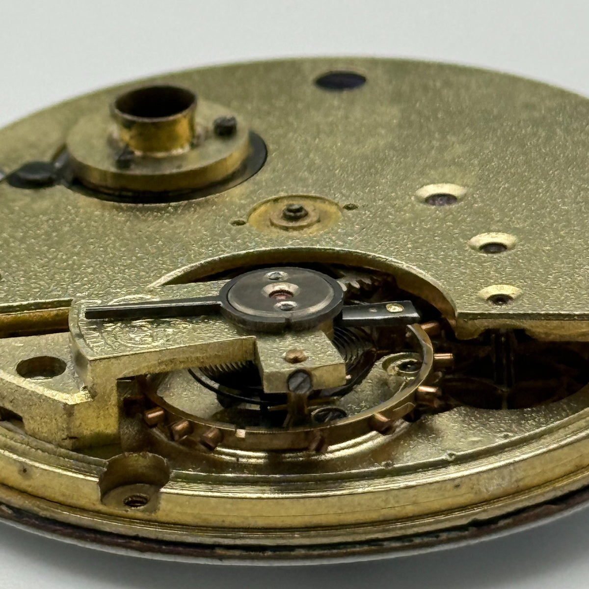 Swiss Lever Pocket Watch Movement - Unidentified - Antique Parts / Repair 42.7mm