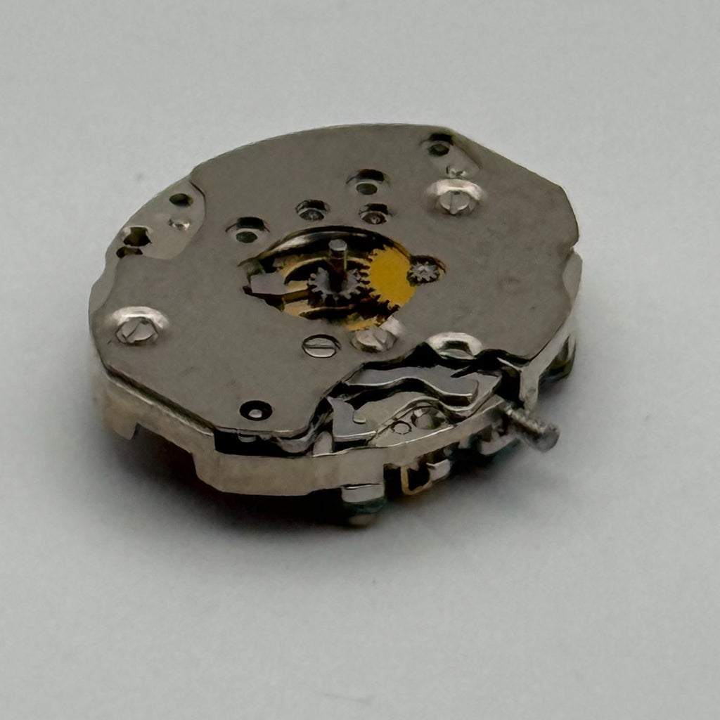 ETA 977.001 Watch Movement Quartz Swiss 6 Jewels Parts Repair Untested 13mm