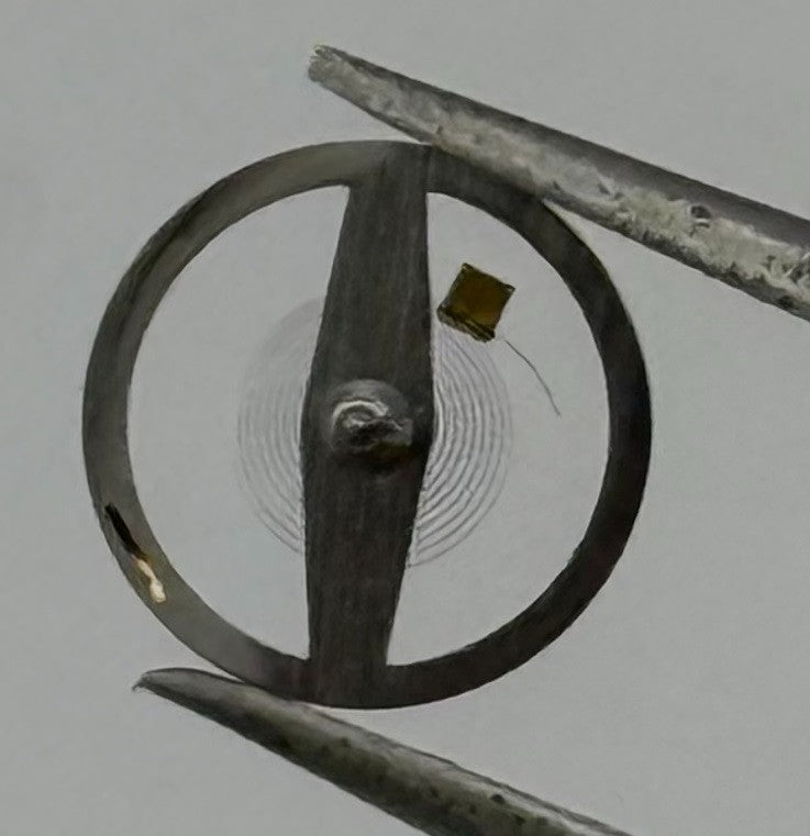 RL 9013 /1 Balance Wheel Complete And Spring 8¾’’’ 5400 Watch Movement Parts NOS