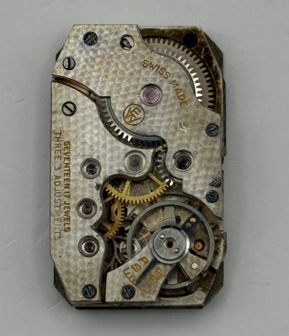 Majex EW Watch Movement - Tank 17 Jewels Tonneau - For Parts / Repair - 15.5mm