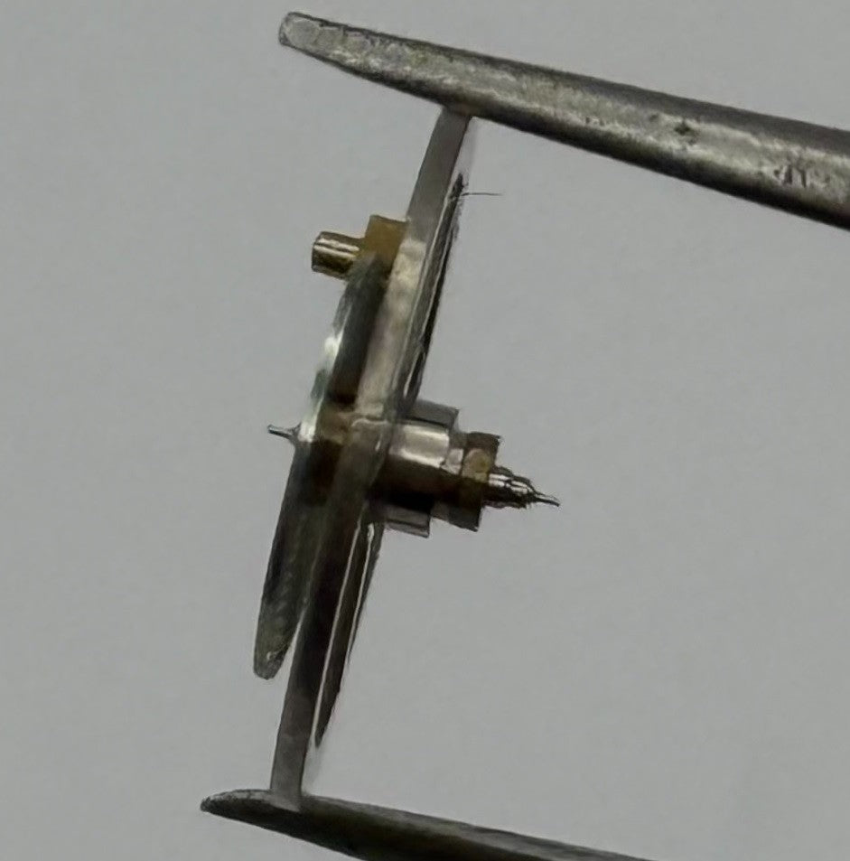 Brac 180 Balance Wheel Complete And Spring 12’’’ Pour Watch Movement Parts NOS