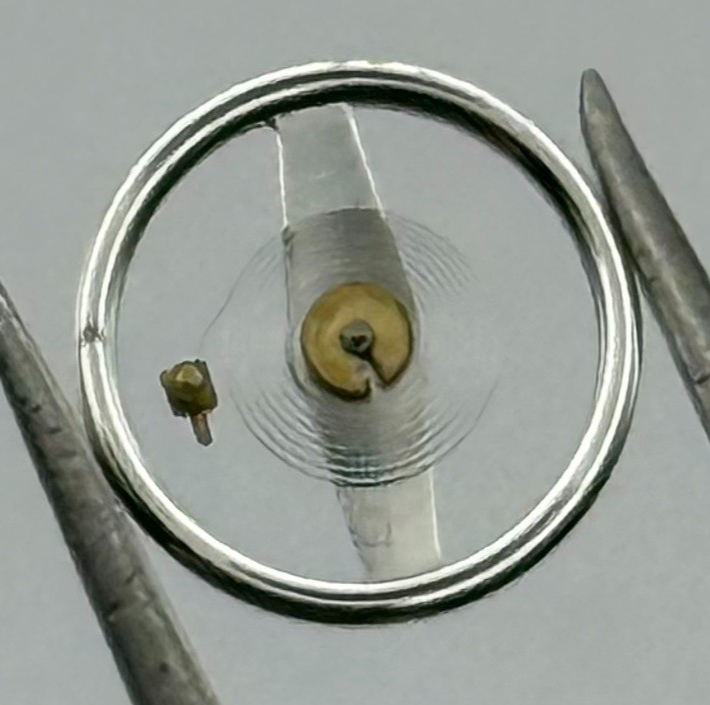 RL 8013 Balance Wheel Complete And Spring 8¾’’’ 5000 /2 Watch Movement Parts NOS