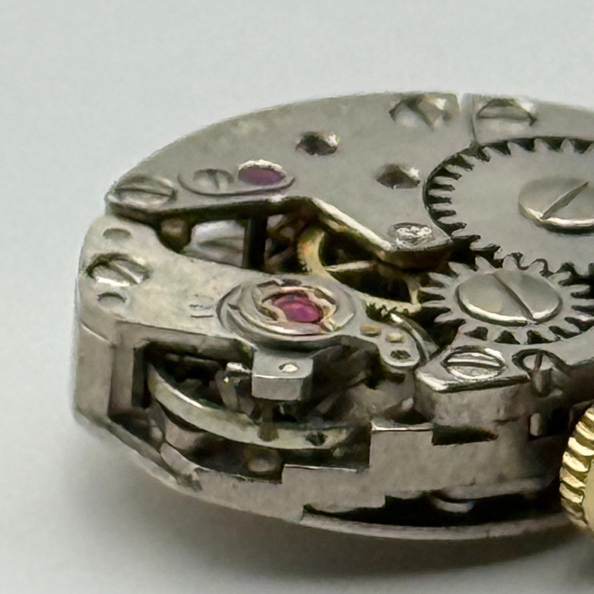 PUW 1075 Watch Movement Running Astoria 17 Jewels Swiss Manual Wind Parts 12.9mm