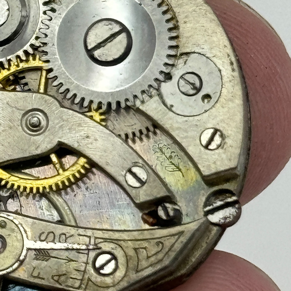 Unidentified Leaf Mark Watch Movement - Men's - For Parts / Repair - 28mm